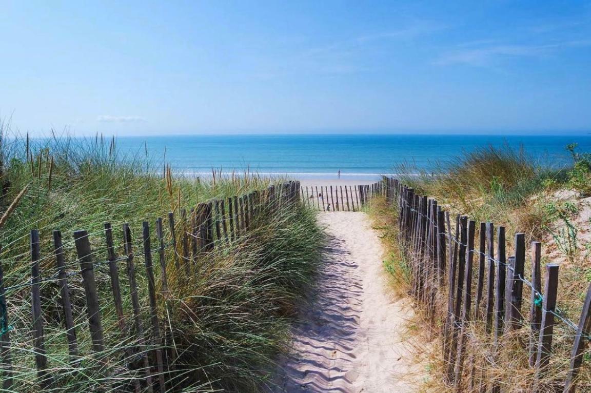 Derriere La Plage : Suite, Patio Et Pergola Le Bois-Plage-en-Re Bagian luar foto